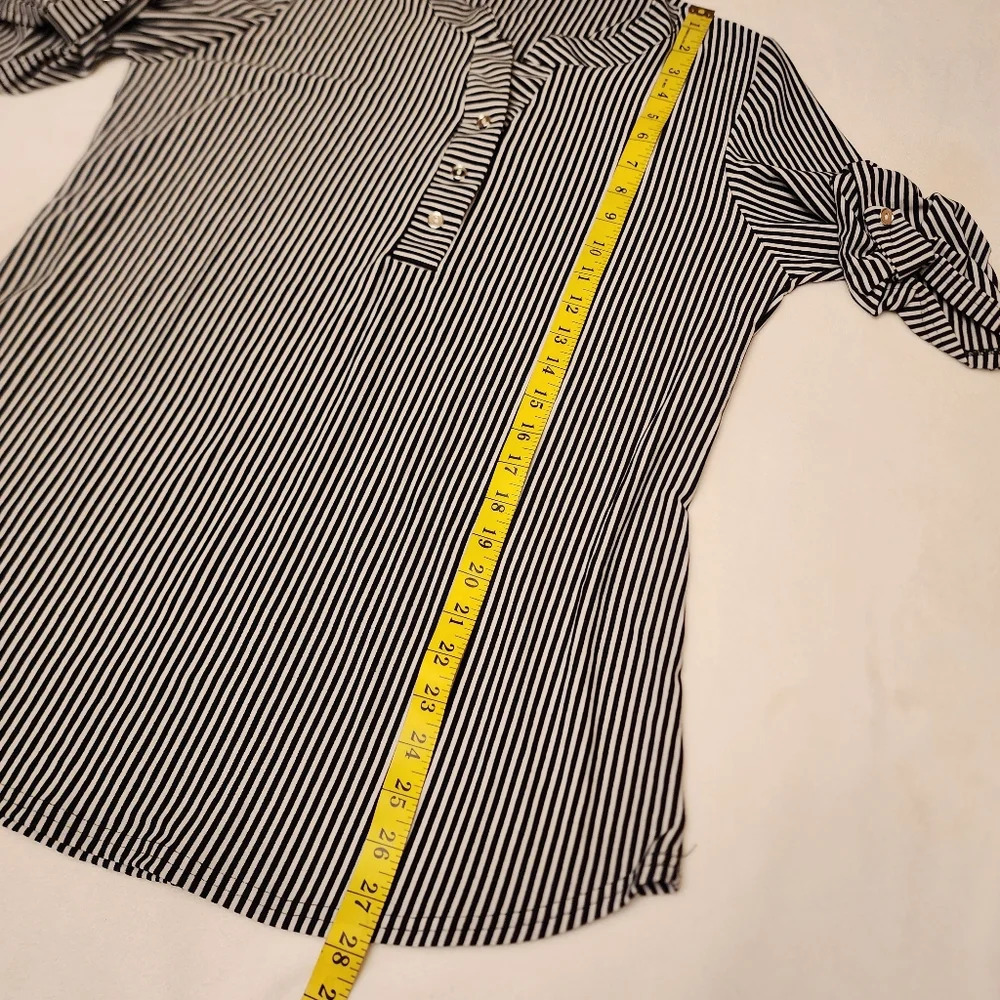Striped Half Sleeve Top - Picture 10 of 12